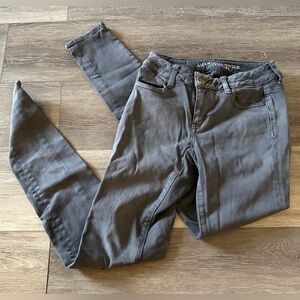 American Eagle Gray Skinny Jeggings - Size 2